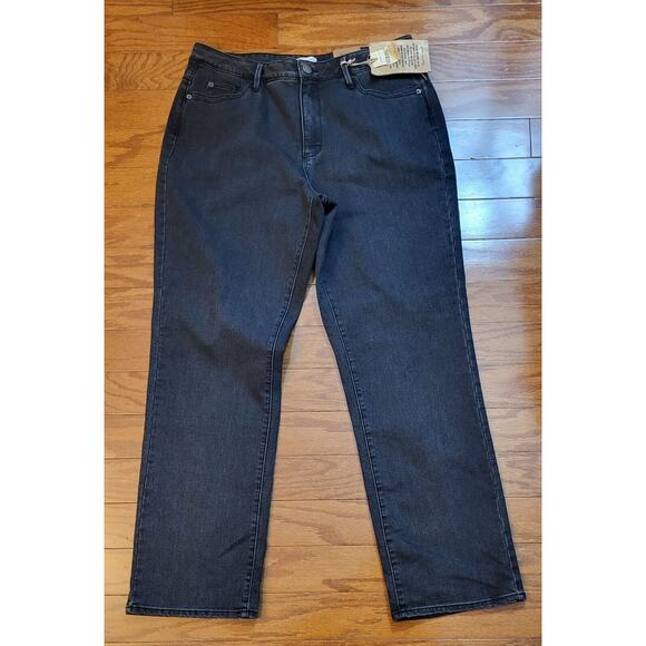 NWT Coldwater Creek Women Size P12 Classic Fit Black Denim Jeans - Picture 1 of 11